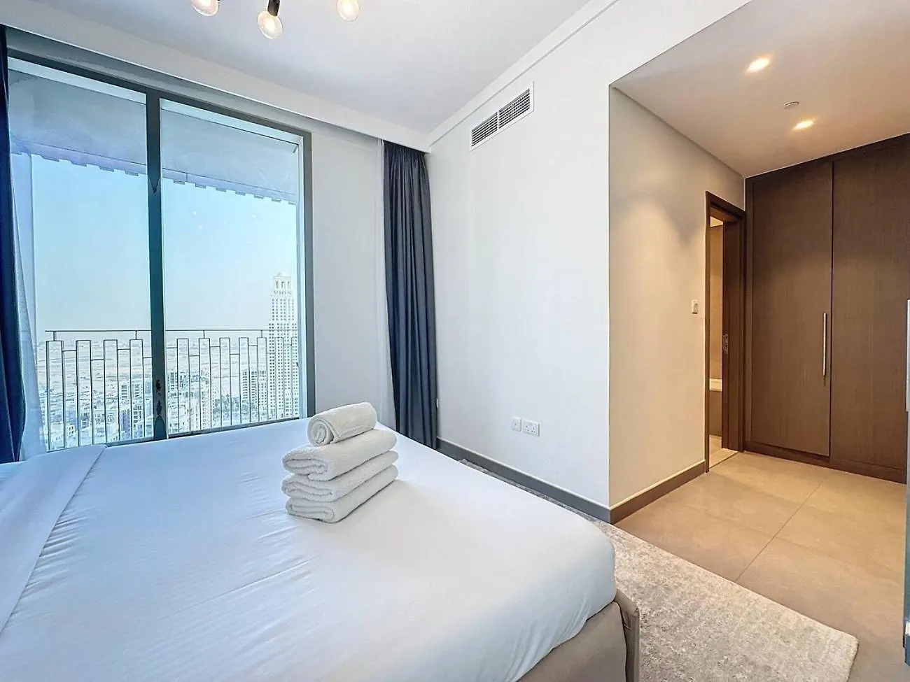 Fam Living - Spacious 3-Bedroom Apartment In Creek Gate With Stunning Views Dubai