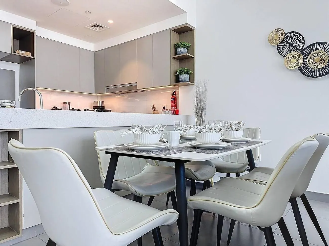 Fam Living - Spacious 3-Bedroom Apartment In Creek Gate With Stunning Views Dubai