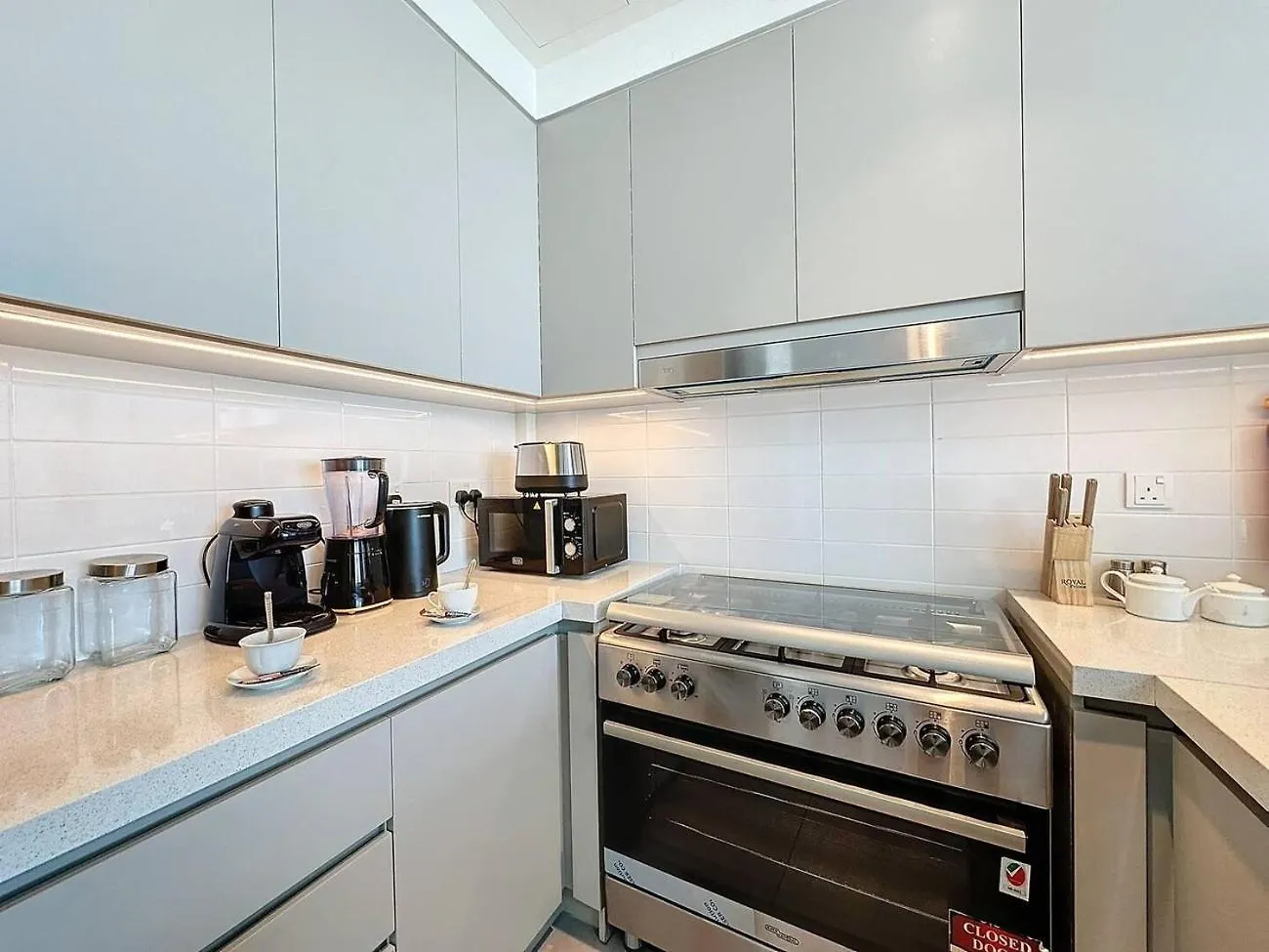 Fam Living - Spacious 3-Bedroom Apartment In Creek Gate With Stunning Views Dubai