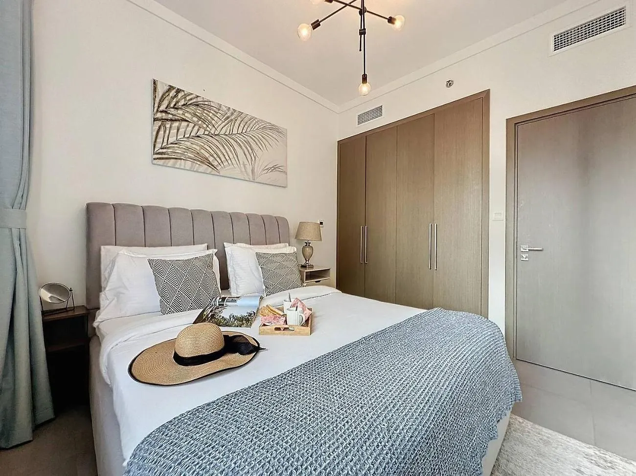 Fam Living - Spacious 3-Bedroom Apartment In Creek Gate With Stunning Views Dubai 0*,