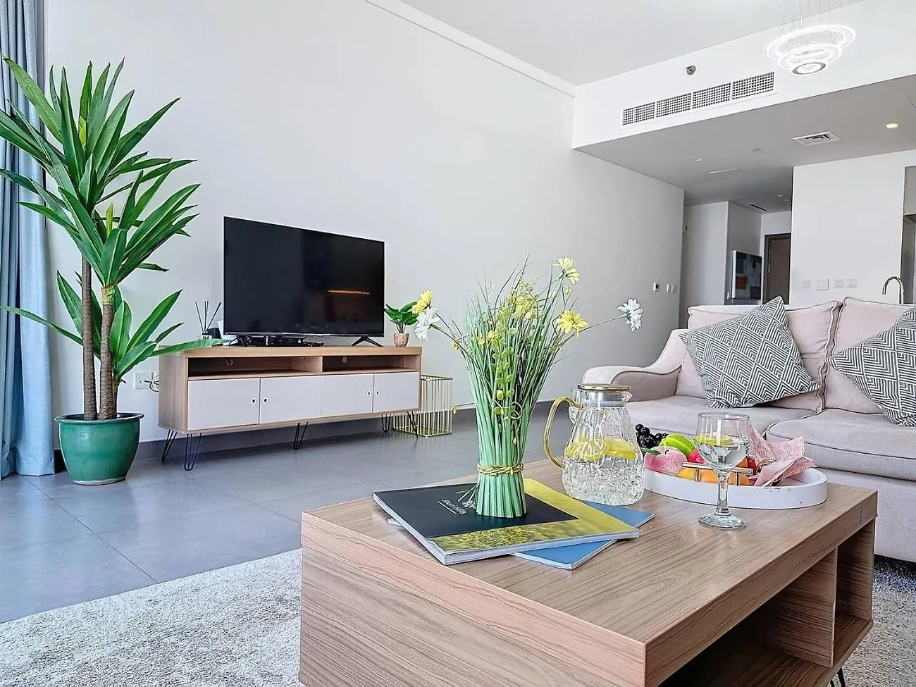 Fam Living - Spacious 3-Bedroom Apartment In Creek Gate With Stunning Views Dubai