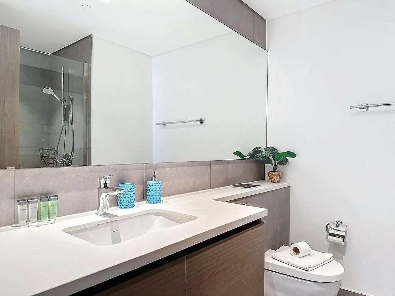 Fam Living - Spacious 3-Bedroom Apartment In Creek Gate With Stunning Views Дубай ОАЭ