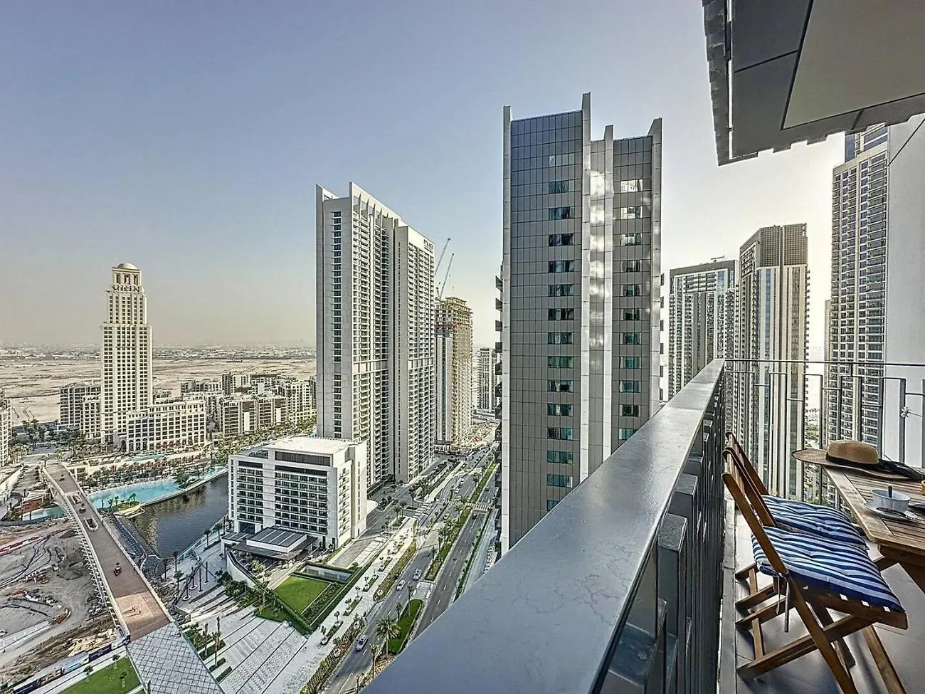 Fam Living - Spacious 3-Bedroom Apartment In Creek Gate With Stunning Views Дубай ОАЭ